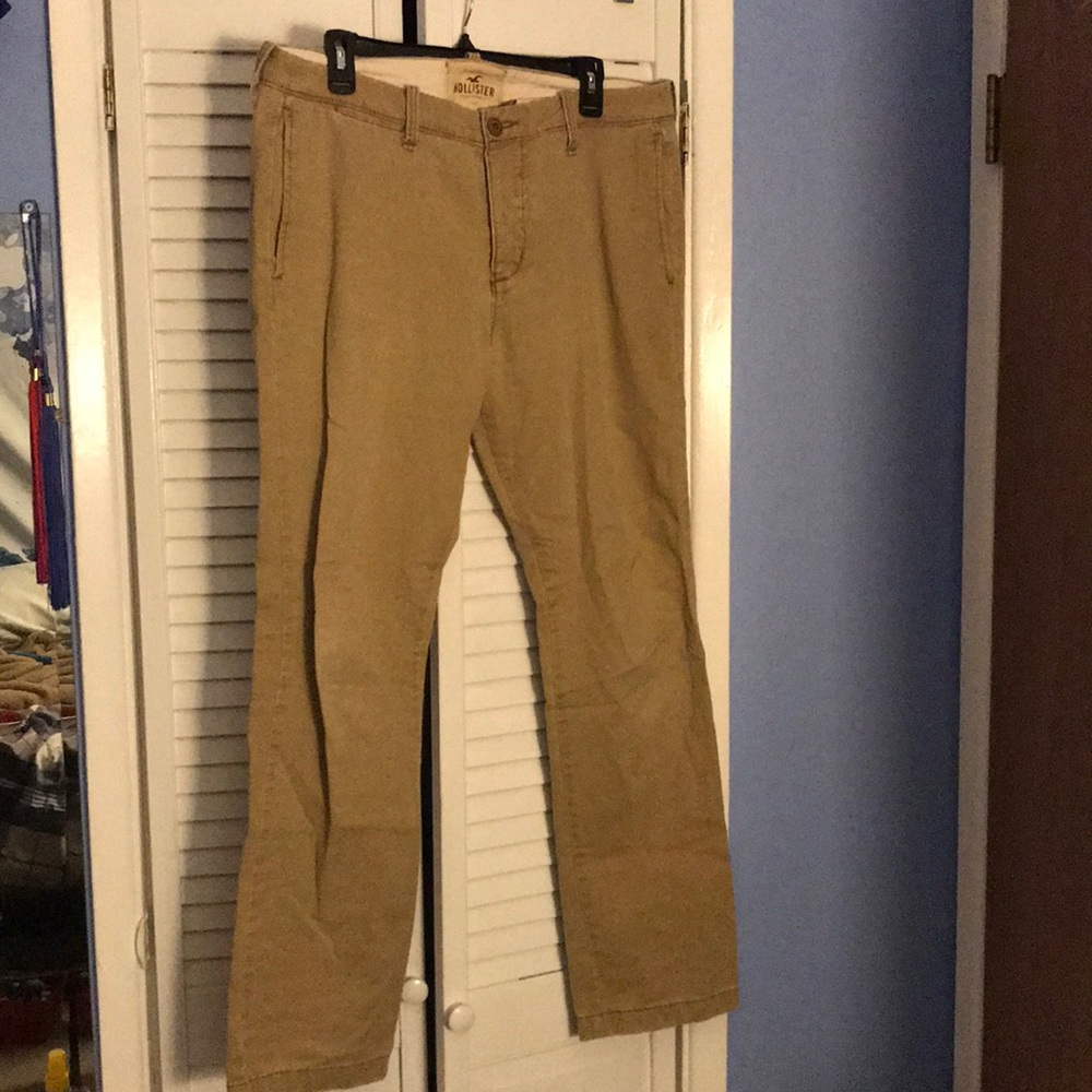Hollister chinos